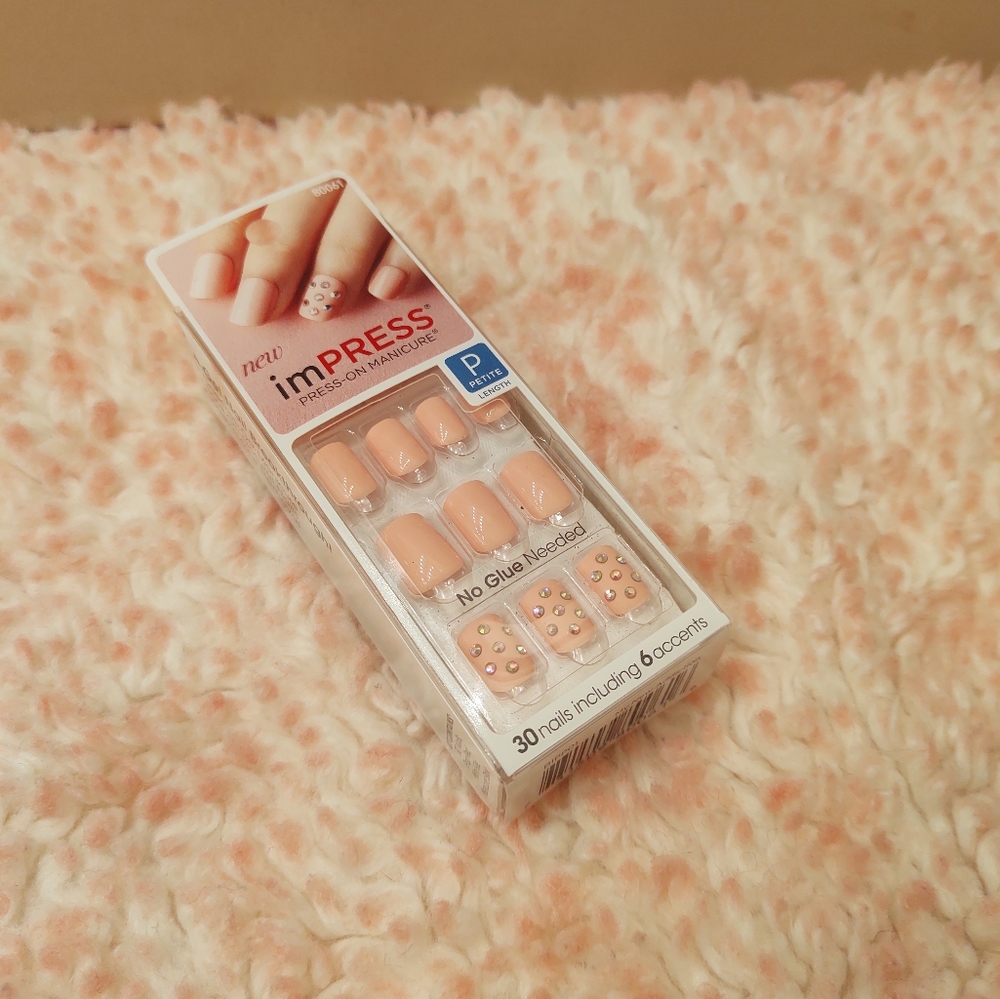 Impress press on nails